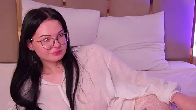 CindyMil – Naživo XXX chat