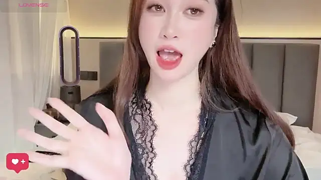 wuyueaini Adlı Modelin Canlı XXX Sohbeti