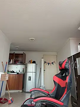 XXX chat uživo modela Pretty7Odette