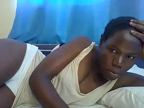 Blacksexyqueen24's Webcam Show