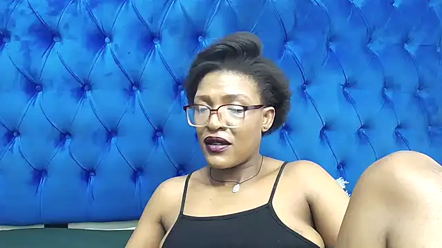 SpicyQueenxxxx – Live XXX-chat