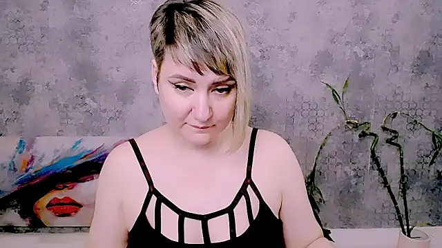 Djullia – Live XXX-chat