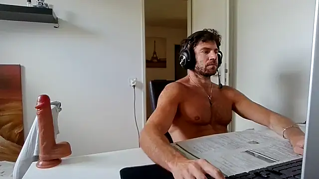 Вебкам-шоу alpha-hunk