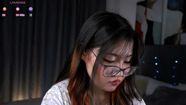 NelleMihalko's Live XXX Chat