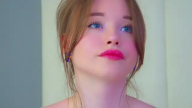 KeiraAsti Chat XXX in diretta