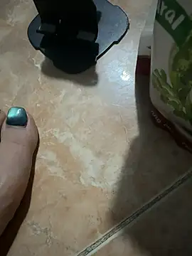 July-lovee Show Webcam