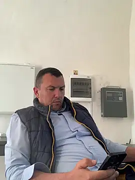 دردشة Mike8523 الجنسية المباشرة