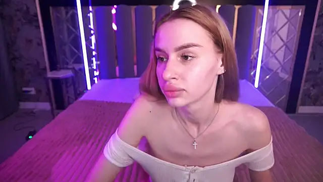 Snow_WhiteeeX's Live XXX Chat