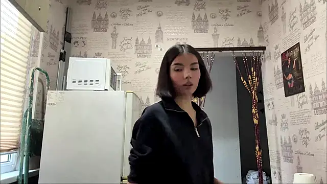 MarylnMonnier's Live XXX Chat