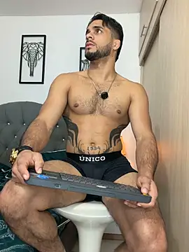 Maximiliano_ford Show in webcam