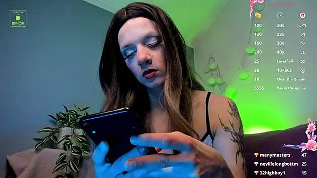 Pokazy przed kamerką – Aesha_Erotico