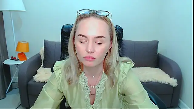 LiluMoon__ Chat XXX in diretta