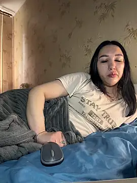 Naughtbaby_2025 – Live XXX-chat
