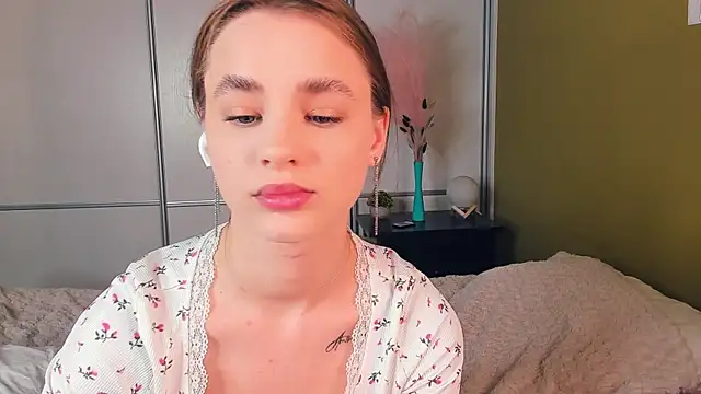 JinnyMcie's Live XXX Chat