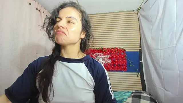 rosse_2504 élő XXX-chatje