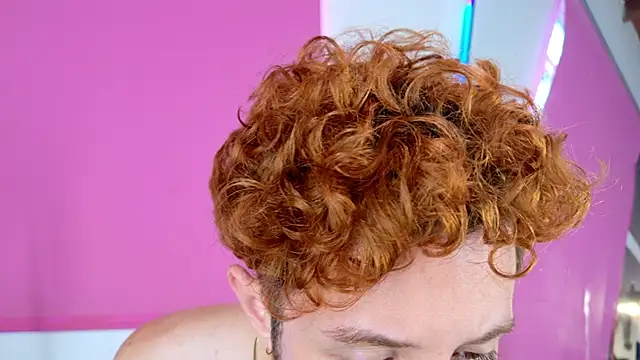 Juan_Castano – Naživo XXX chat