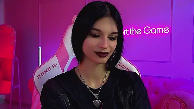 BeverlyMost Adlı Modelin Canlı XXX Sohbeti