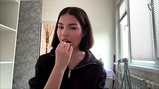 MarylnMonnier 라이브 XXX 채팅