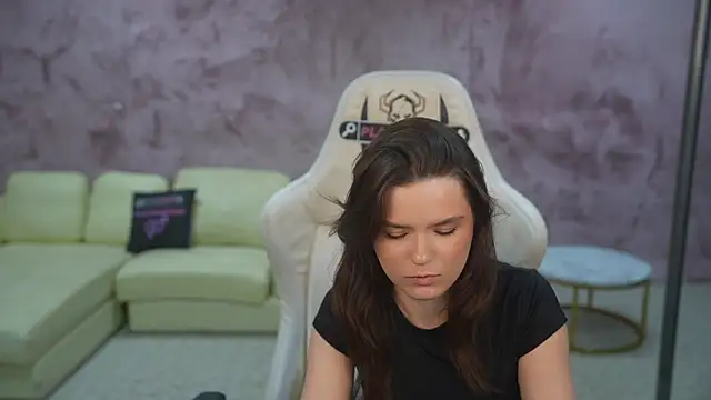 AriaAstra – Naživo XXX chat