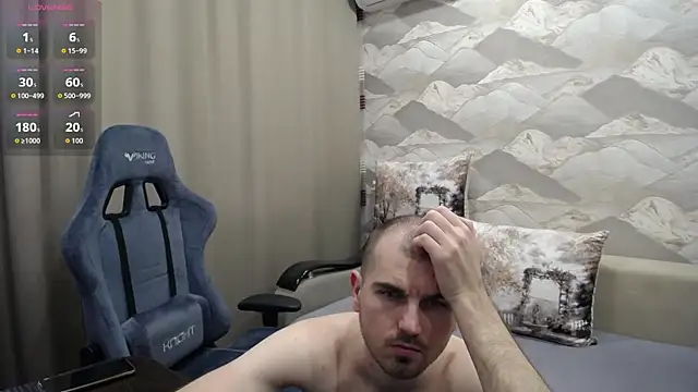 SerzhKorol1's Webcam Show
