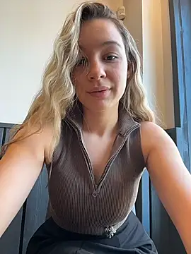 SashaCatt's Live XXX Chat