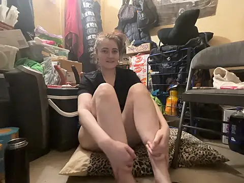XXX chat uživo modela Snowbunnycake_131