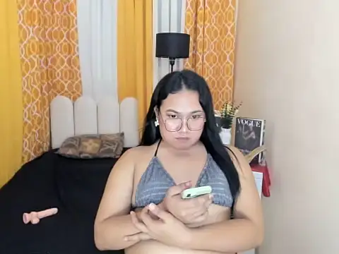 Živý XXX chat BigCockLexie