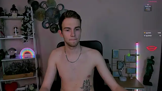 john_lik Adlı Modelin Canlı XXX Sohbeti