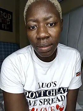 SquirtQueen16's Live XXX Chat