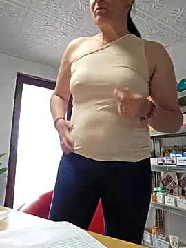 IsabelleCraft's Live XXX Chat