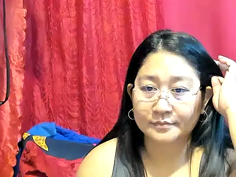 Pokazy przed kamerką – CHUBBY_ANGEL09