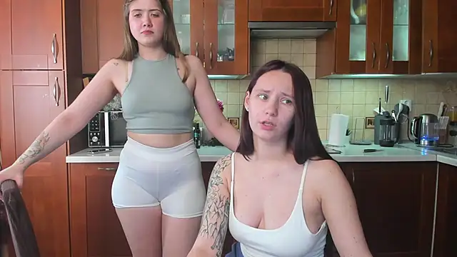 Živý XXX chat HotCaramellsTV