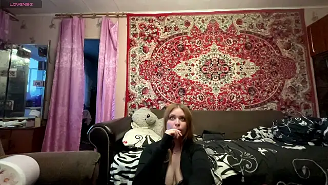 Violette_Iguina Chat XXX in diretta