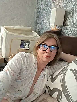 Chatroom XXX en direct de stellahere8