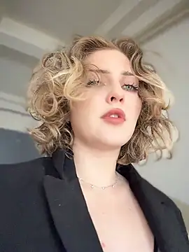 دردشة KellyKeler الجنسية المباشرة