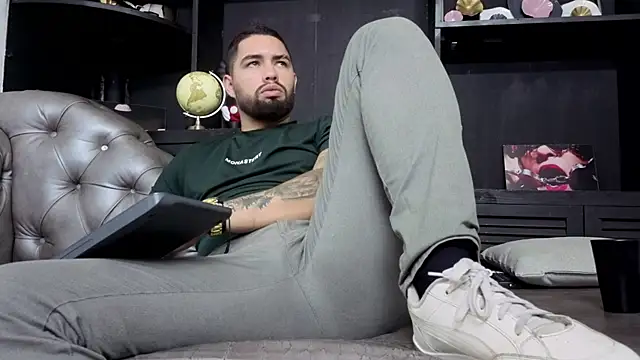 Chatroom XXX en direct de matteosantos