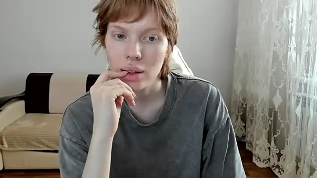 StellaDavis Chat XXX in diretta