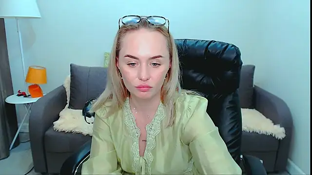 Živý XXX chat LiluMoon__