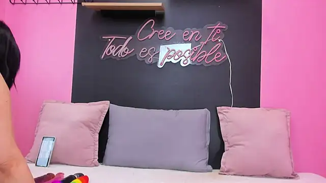 Chat XXX ao vivo de Nahomi_rosse