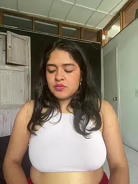 Chat XXX en directo de EmilyNoir1