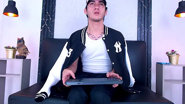 Feiccer_Castquer – Naživo XXX chat