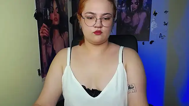 XXX chat uživo modela RinaRiii