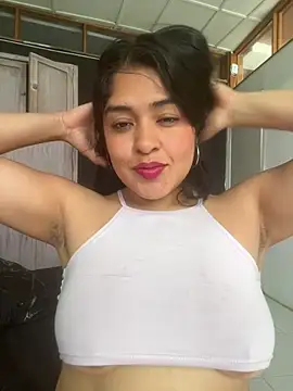 EmilyNoir1 即時 XXX 聊天