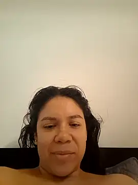 Aila_Phone: απευθείας συνομιλία ΧΧΧ