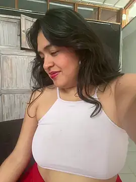 Czat XXX na żywo – EmilyNoir1
