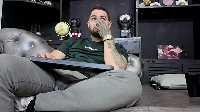 matteosantos élő XXX-chatje