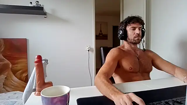 alpha-hunk Webcam Show