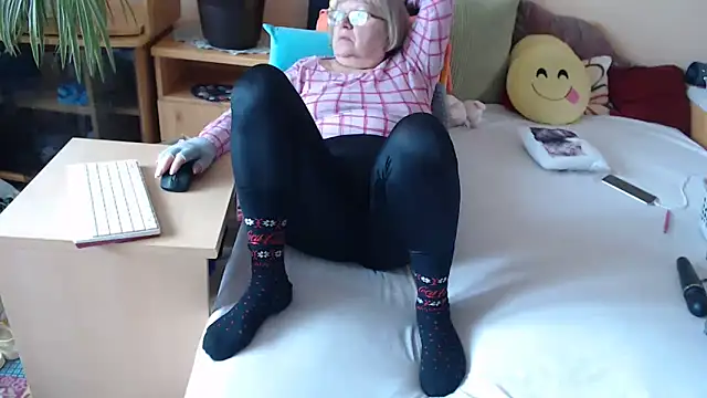 Dorina's Live XXX Chat