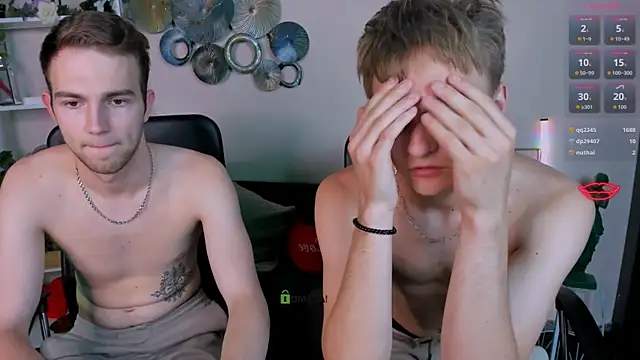 john_lik Show in webcam