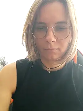 Aashikalaa's Live XXX Chat